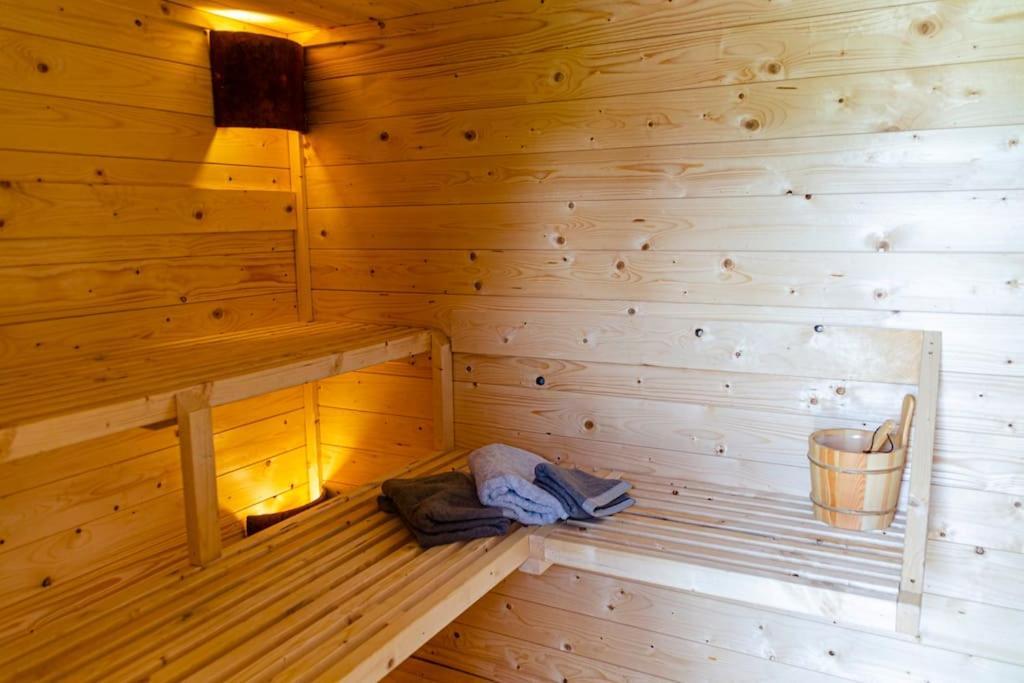 La Cabane Du Cerf Et Son Sauna Attre Εξωτερικό φωτογραφία