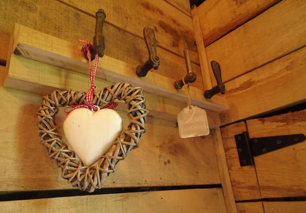 La Cabane Du Cerf Et Son Sauna Attre Εξωτερικό φωτογραφία